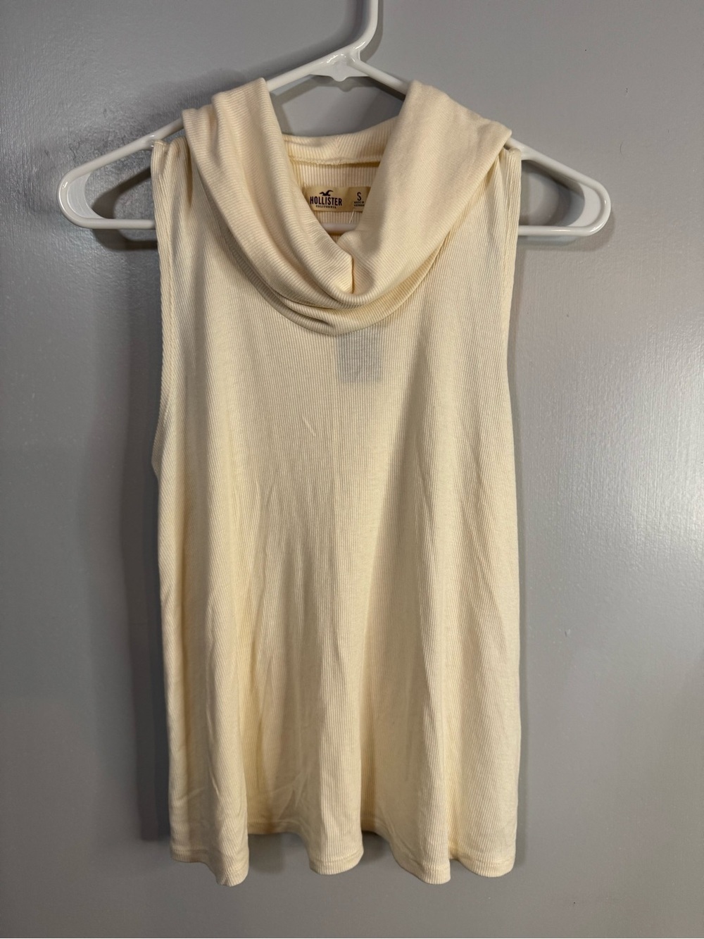 Hollister Soft Cream Sleeveless Cowl-Neck Tank Blouse Size Small